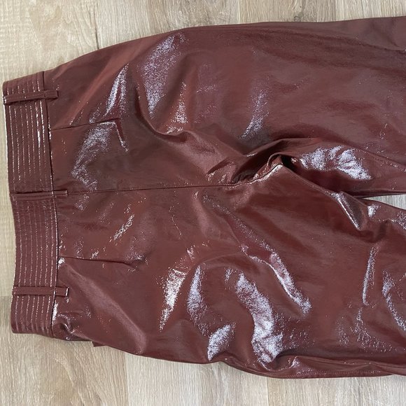 Aritzia Wilfred Glossy Faux Leather Funk Pant in Rustique Size 2 - Picture 4 of 4